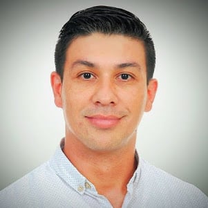 headshot picture Born